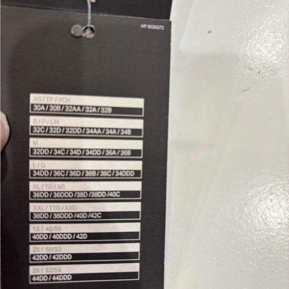 Under Armour Women's Taupe Sports Bra size Large New with tag - Picture 10 of 10